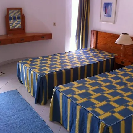 Huge Sunny Terrace Praia Da Oura 2 Bedroom * Albufeira